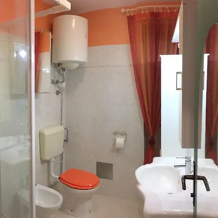 Rosso Piran. Apartamento *