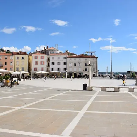 Rosso Piran. Apartment *