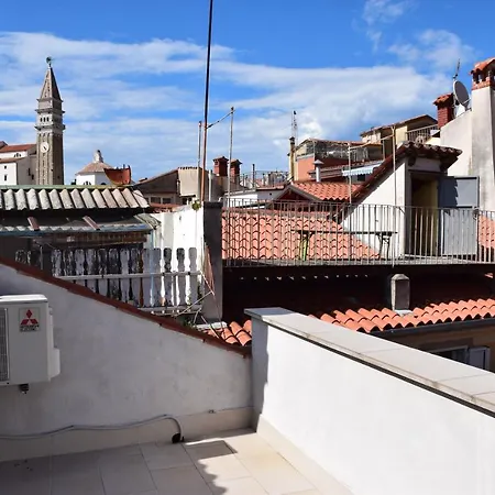 Rosso Piran. Апартаменты Пиран