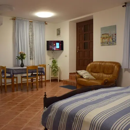 Rosso Piran. Apartamento *