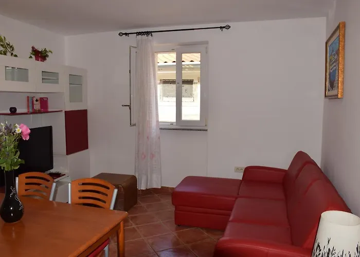 Rosso Piran. Appartamento *